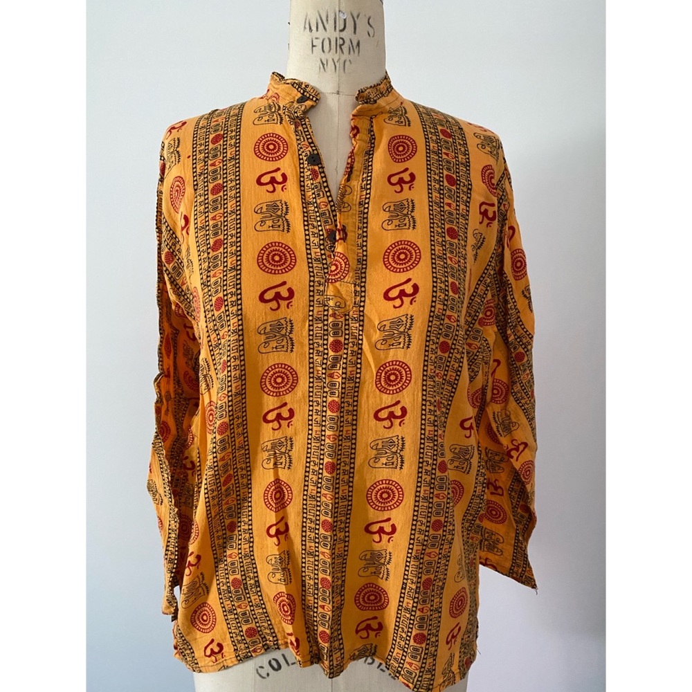 Om design shirt